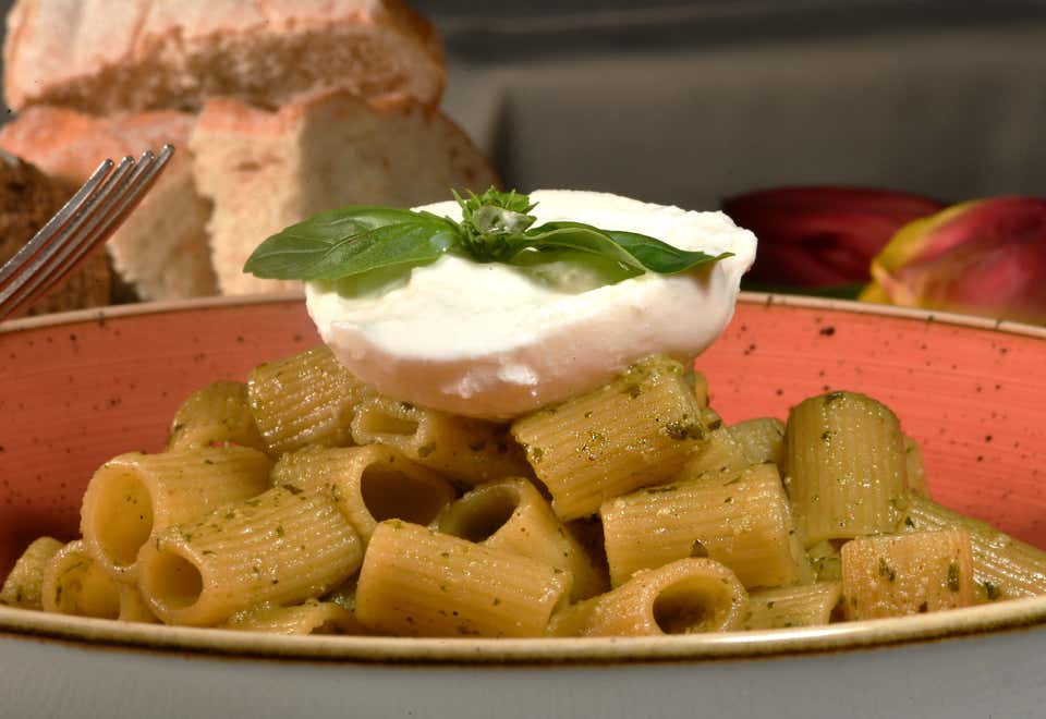 Rigatoni with pesto and burrata